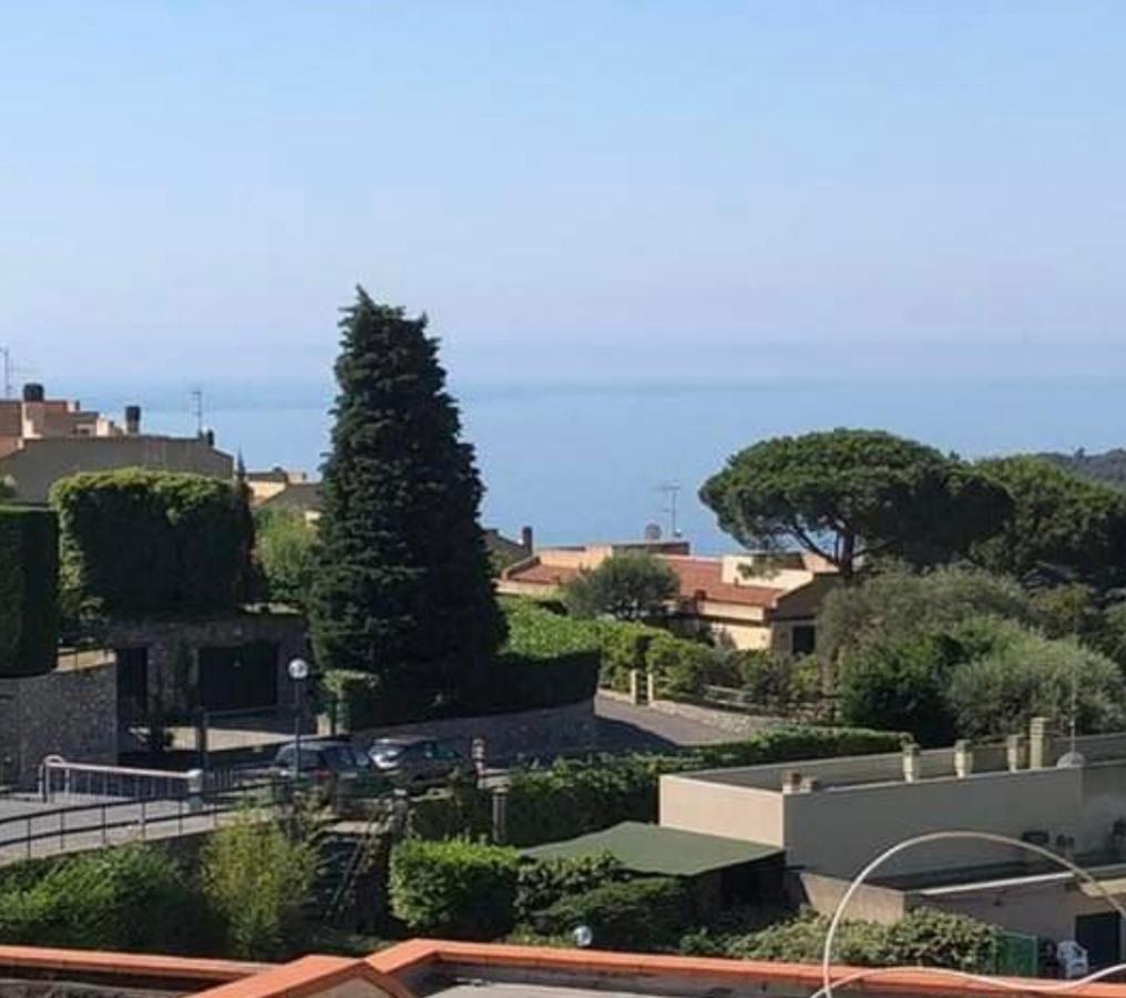 Апартаменти Al 37 Vista Mare E Colline Фінале-Лігуре Екстер'єр фото