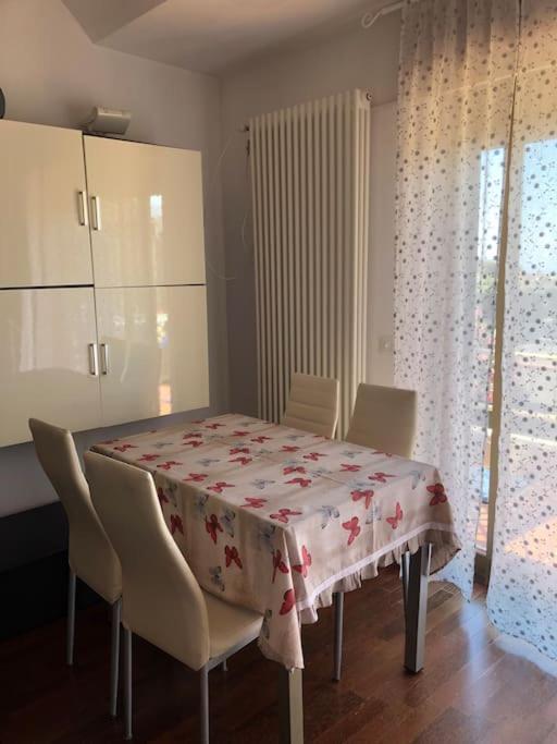 Апартаменти Al 37 Vista Mare E Colline Фінале-Лігуре Екстер'єр фото